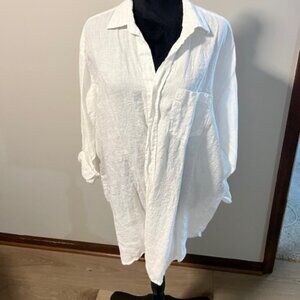 Mackenzie One-Size Button-Up Shirt by Frank & Eileen in Lived-In Linen